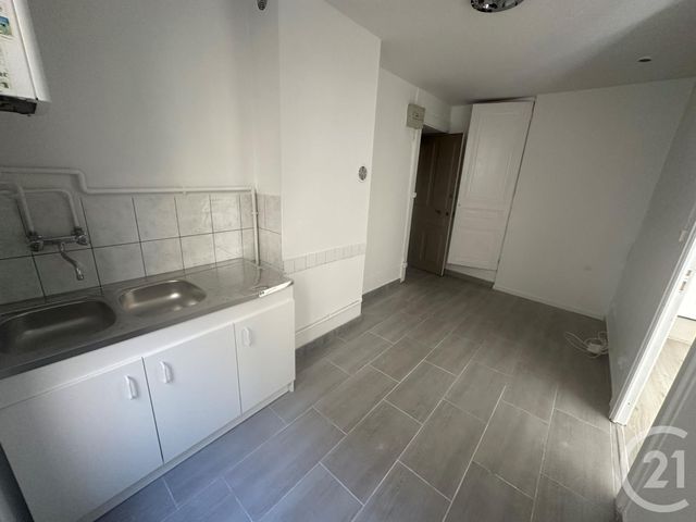 Appartement F2 &agrave; louer - 2 pi&egrave;ces - 28,47 m2 - St Etienne - 42 - RHONE-ALPES