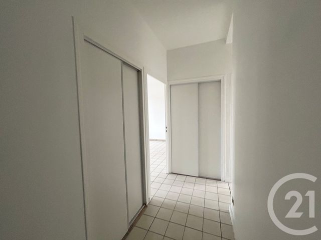 Appartement T3 &agrave; louer - 3 pi&egrave;ces - 66,01 m2 - St Etienne - 42 - RHONE-ALPES