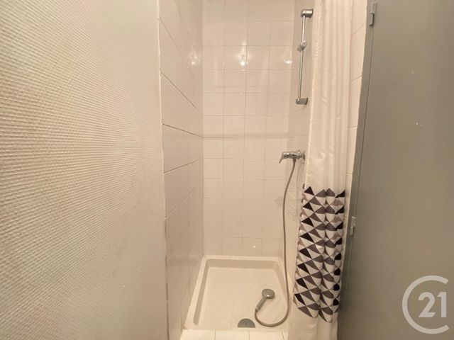 Appartement T3 &agrave; louer - 3 pi&egrave;ces - 35,67 m2 - St Etienne - 42 - RHONE-ALPES