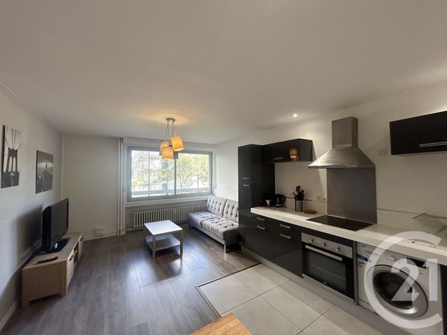 Appartement T4 &agrave; louer - 4 pi&egrave;ces - 74,57 m2 - St Etienne - 42 - RHONE-ALPES