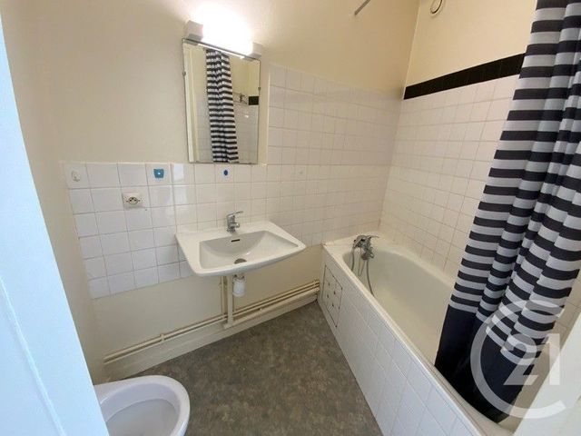 Appartement Studio &agrave; louer - 1 pi&egrave;ce - 31,66 m2 - St Etienne - 42 - RHONE-ALPES