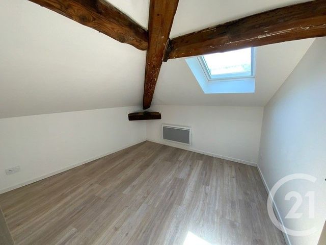 Appartement T3 &agrave; louer - 3 pi&egrave;ces - 31,50 m2 - St Etienne - 42 - RHONE-ALPES