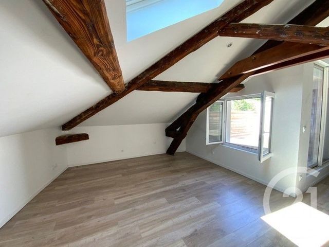 Appartement T3 &agrave; louer - 3 pi&egrave;ces - 31,50 m2 - St Etienne - 42 - RHONE-ALPES