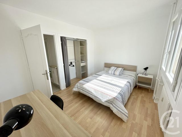 Appartement T4 &agrave; louer - 4 pi&egrave;ces - 75,11 m2 - St Etienne - 42 - RHONE-ALPES