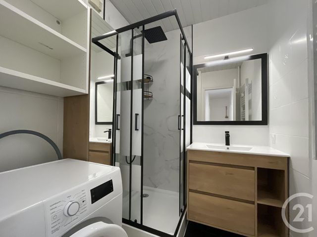 Appartement T4 &agrave; louer - 4 pi&egrave;ces - 75,11 m2 - St Etienne - 42 - RHONE-ALPES