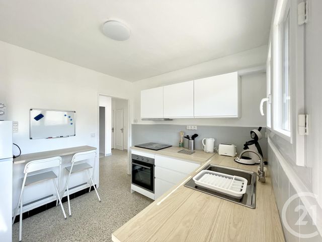 Appartement T4 &agrave; louer - 4 pi&egrave;ces - 75,11 m2 - St Etienne - 42 - RHONE-ALPES