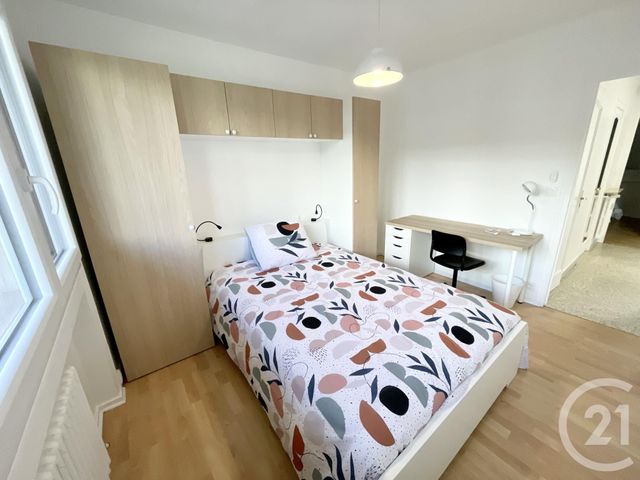 Appartement T4 &agrave; louer - 4 pi&egrave;ces - 75,11 m2 - St Etienne - 42 - RHONE-ALPES