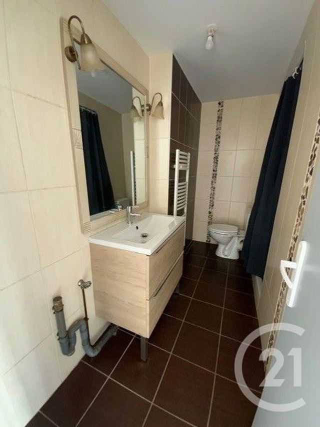 Appartement T3 &agrave; louer - 3 pi&egrave;ces - 55 m2 - St Etienne - 42 - RHONE-ALPES