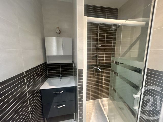 Appartement &agrave; louer - 2 pi&egrave;ces - 38,52 m2 - St Chamond - 42 - RHONE-ALPES