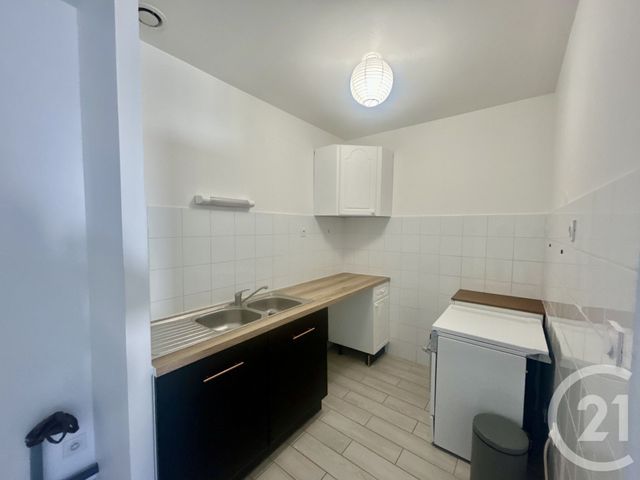 Appartement &agrave; louer - 2 pi&egrave;ces - 38,52 m2 - St Chamond - 42 - RHONE-ALPES