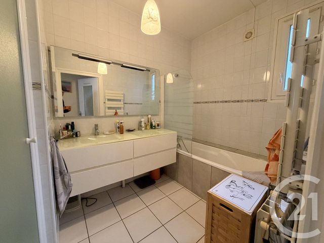 Appartement F5 &agrave; vendre - 4 pi&egrave;ces - 96,59 m2 - St Genest Lerpt - 42 - RHONE-ALPES