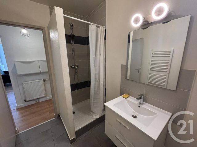 Appartement F2 &agrave; louer - 2 pi&egrave;ces - 51 m2 - St Etienne - 42 - RHONE-ALPES