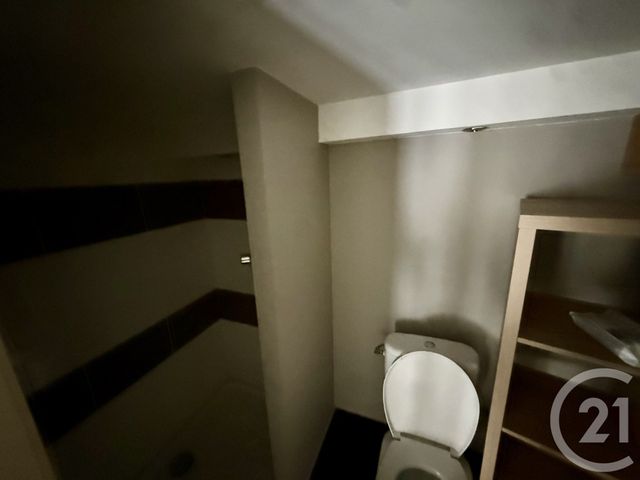 Local commercial à louer - 43.46 m2 - 42 - Loire