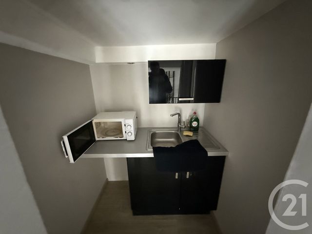 Local commercial à louer - 43.46 m2 - 42 - Loire