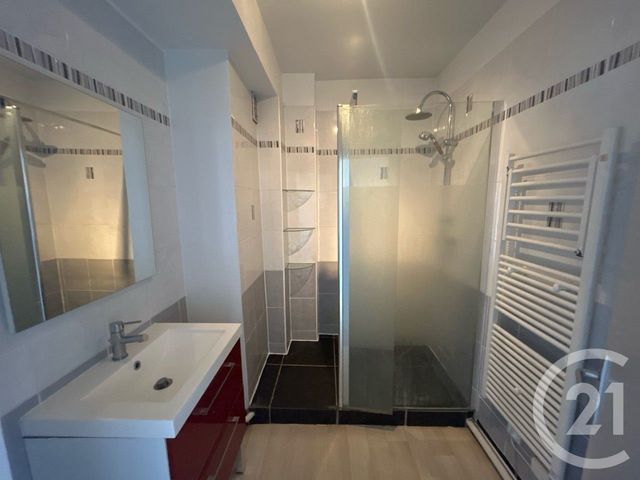 Appartement F3 &agrave; louer - 3 pi&egrave;ces - 68 m2 - St Etienne - 42 - RHONE-ALPES