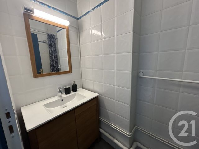 Appartement T1 &agrave; louer - 1 pi&egrave;ce - 27,58 m2 - St Etienne - 42 - RHONE-ALPES