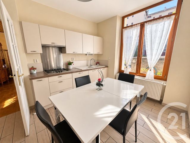 Appartement 5 pièces 107 m² · à Saint-Étienne · 107 m² · 149 000 €
