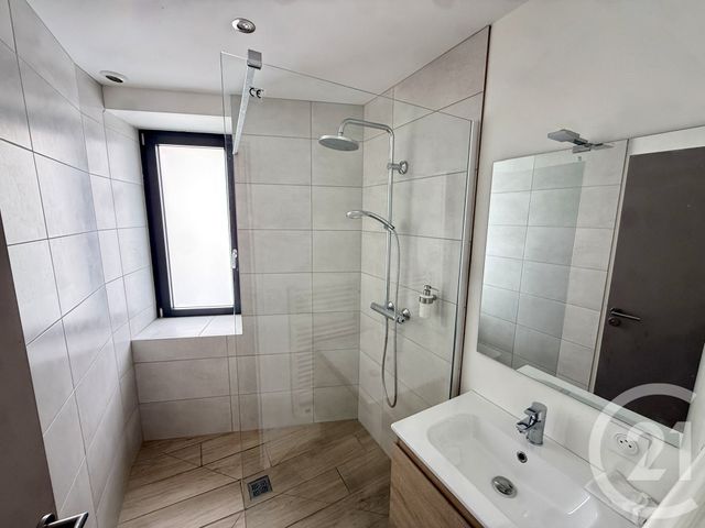 Appartement &agrave; louer - 2 pi&egrave;ces - 32 m2 - St Etienne - 42 - RHONE-ALPES