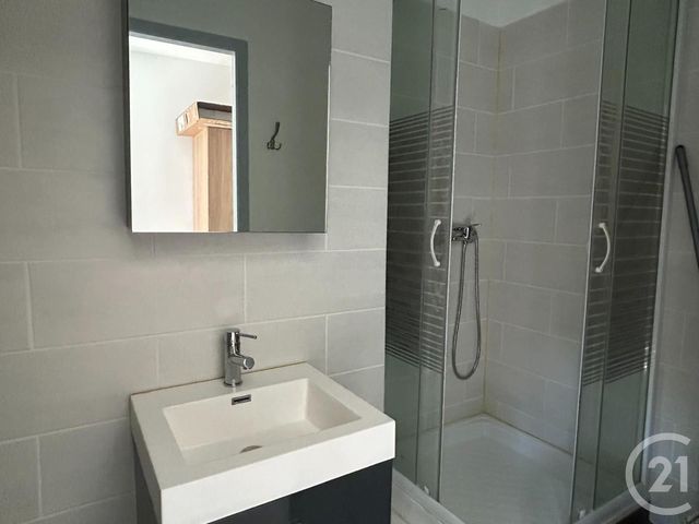 Appartement F1 &agrave; louer - 1 pi&egrave;ce - 19 m2 - St Etienne - 42 - RHONE-ALPES