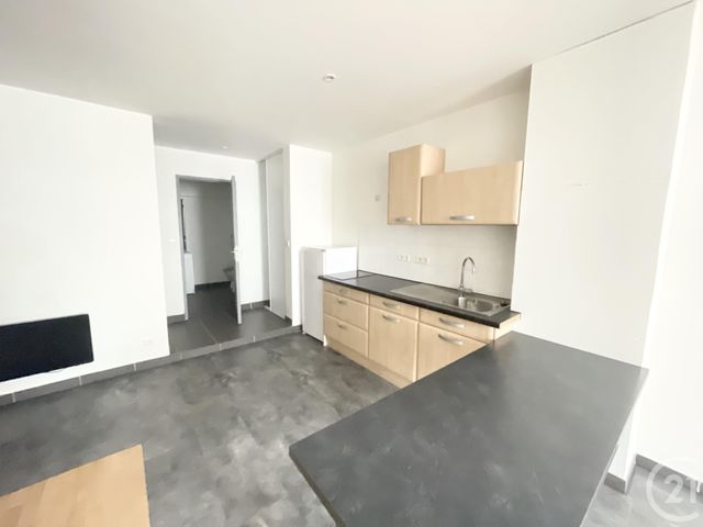 Appartement T2 &agrave; louer - 2 pi&egrave;ces - 42,74 m2 - St Etienne - 42 - RHONE-ALPES