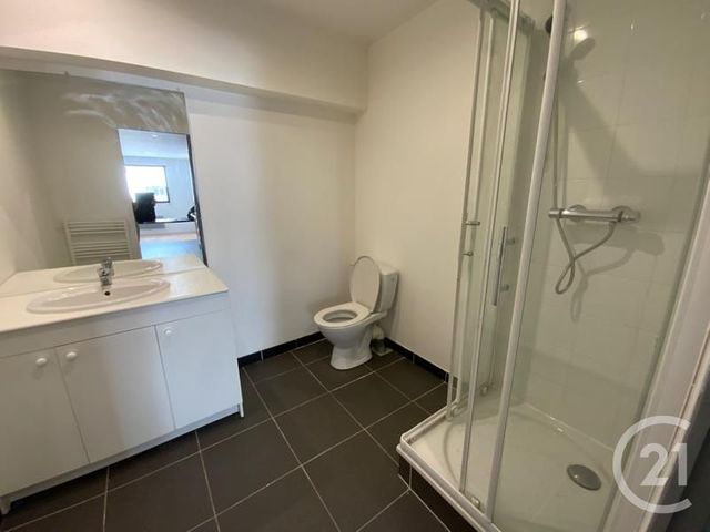 Appartement T2 &agrave; louer - 2 pi&egrave;ces - 42,74 m2 - St Etienne - 42 - RHONE-ALPES