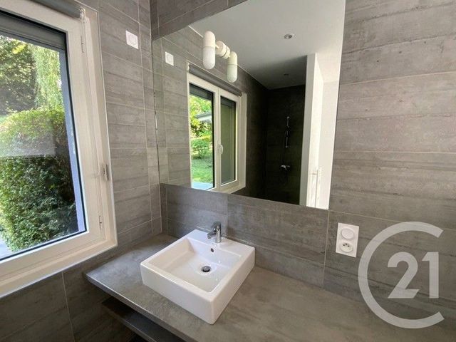 Maison &agrave; louer - 6 pi&egrave;ces - 162,50 m2 - St Etienne - 42 - RHONE-ALPES