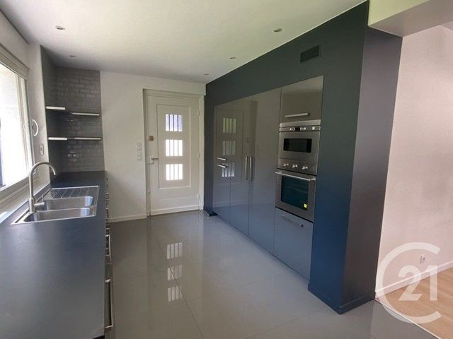 Maison &agrave; louer - 6 pi&egrave;ces - 162,50 m2 - St Etienne - 42 - RHONE-ALPES