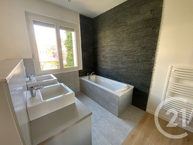 Maison &agrave; louer - 6 pi&egrave;ces - 162,50 m2 - St Etienne - 42 - RHONE-ALPES