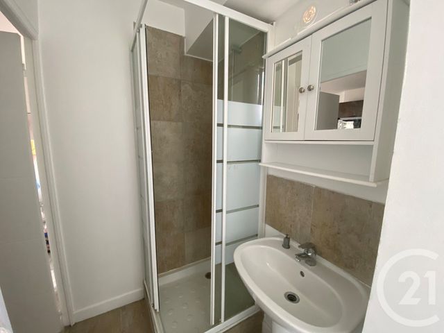 Appartement Studio &agrave; louer - 1 pi&egrave;ce - 15,33 m2 - St Etienne - 42 - RHONE-ALPES