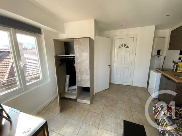 Appartement Studio &agrave; louer - 1 pi&egrave;ce - 15,33 m2 - St Etienne - 42 - RHONE-ALPES