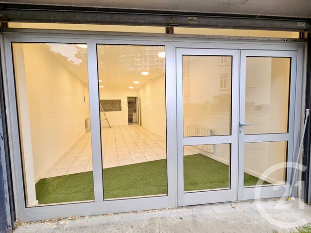 Local commercial à louer - 34.79 m2 - 42 - Loire