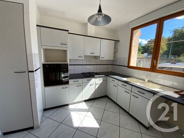 Appartement T4 &agrave; louer - 4 pi&egrave;ces - 104,54 m2 - St Jean Bonnefonds - 42 - RHONE-ALPES