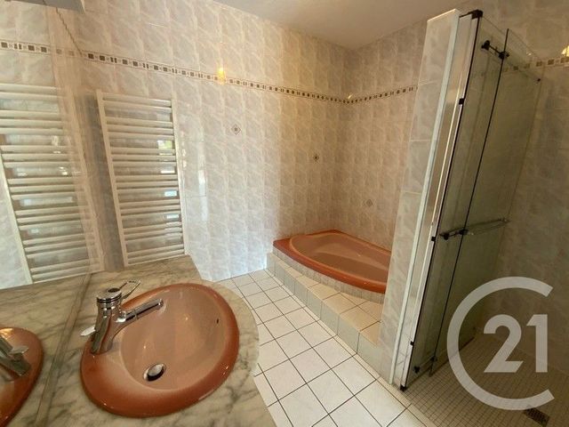 Appartement T4 &agrave; louer - 4 pi&egrave;ces - 104,54 m2 - St Jean Bonnefonds - 42 - RHONE-ALPES
