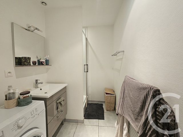 Appartement T3 &agrave; louer - 3 pi&egrave;ces - 56,30 m2 - St Etienne - 42 - RHONE-ALPES