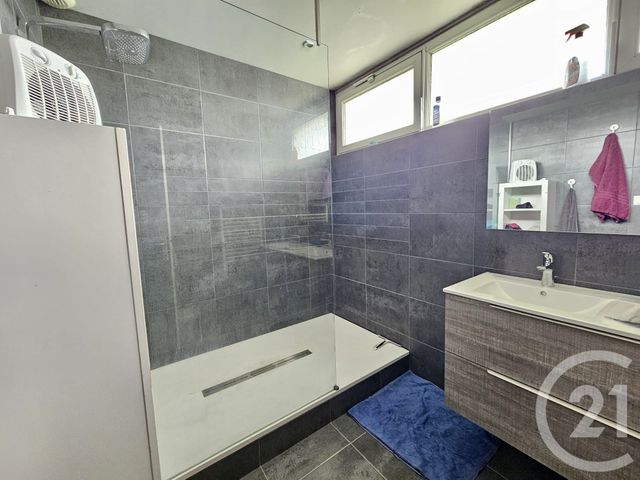 Maison &agrave; louer - 4 pi&egrave;ces - 103,26 m2 - La Talaudiere - 42 - RHONE-ALPES