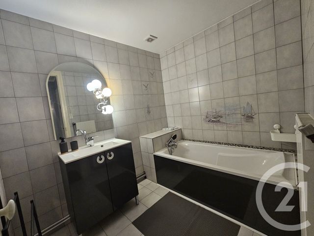Appartement Duplex &agrave; louer - 6 pi&egrave;ces - 104,22 m2 - St Etienne - 42 - RHONE-ALPES