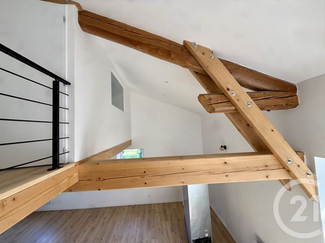 Maison &agrave; louer - 3 pi&egrave;ces - 80 m2 - Marlhes - 42 - RHONE-ALPES