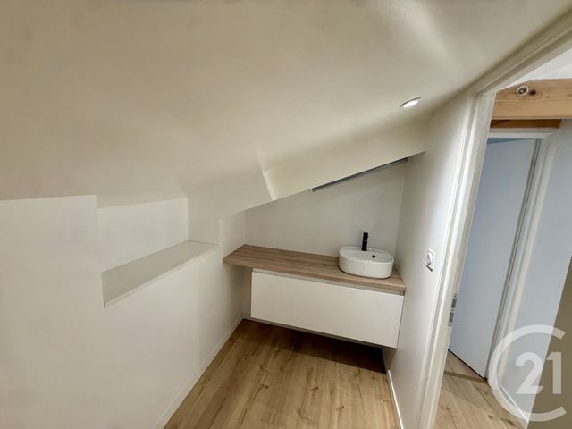 Maison &agrave; louer - 3 pi&egrave;ces - 80 m2 - Marlhes - 42 - RHONE-ALPES