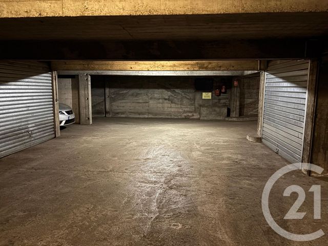 parking - ST ETIENNE - 42