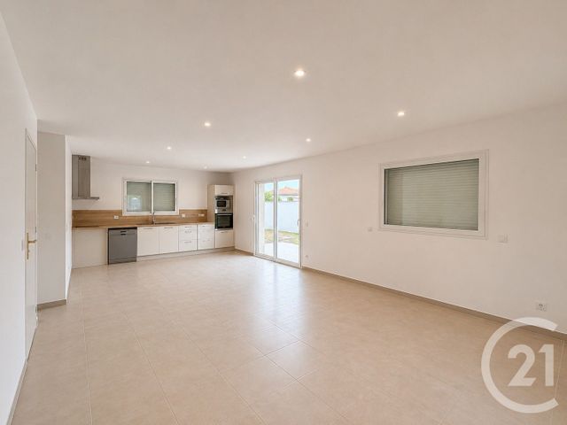 Maison &agrave; louer - 4 pi&egrave;ces - 90,70 m2 - Andrezieux Boutheon - 42 - RHONE-ALPES