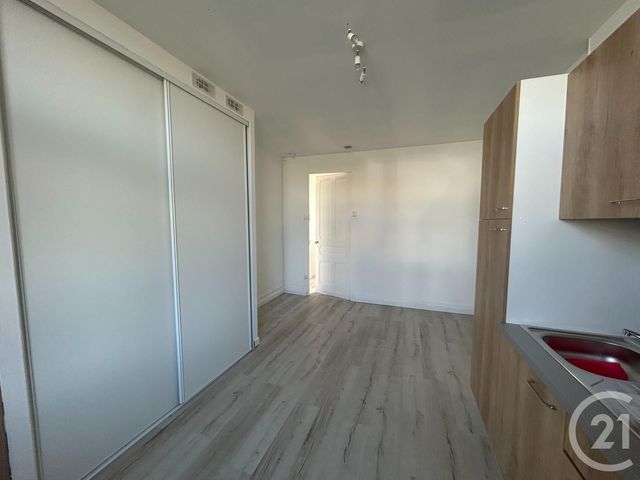 Appartement T2 &agrave; louer - 2 pi&egrave;ces - 32,42 m2 - La Talaudiere - 42 - RHONE-ALPES
