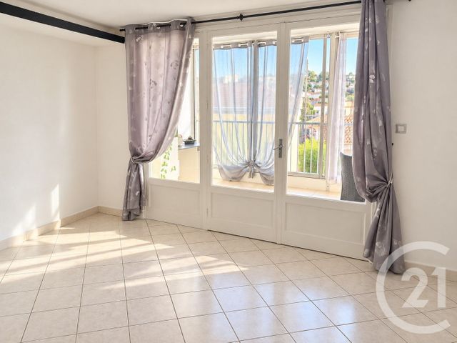 Appartement T4 &agrave; vendre - 4 pi&egrave;ces - 83,58 m2 - St Etienne - 42 - RHONE-ALPES
