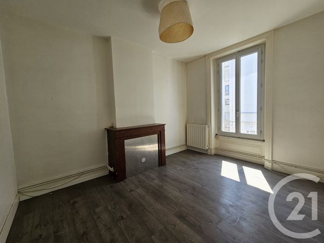 Appartement T3 &agrave; louer - 3 pi&egrave;ces - 47,05 m2 - St Etienne - 42 - RHONE-ALPES