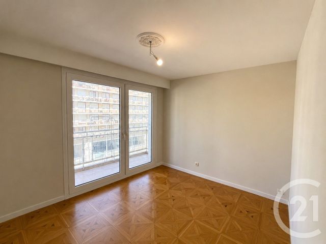 Appartement F3 &agrave; louer - 3 pi&egrave;ces - 65,70 m2 - St Etienne - 42 - RHONE-ALPES