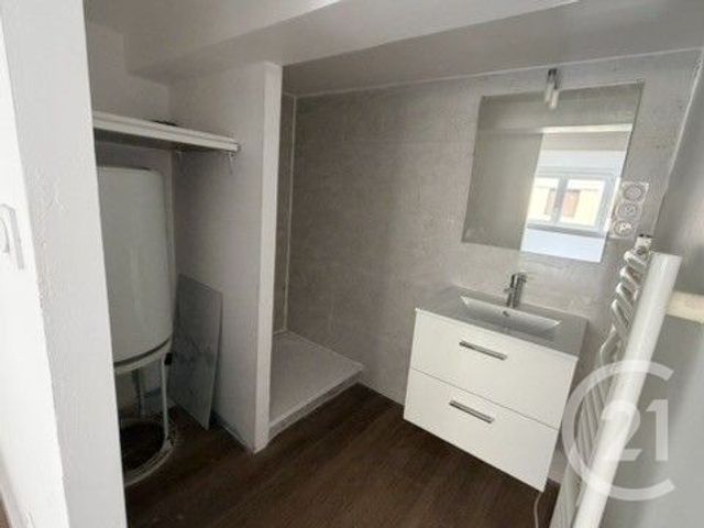 Appartement Studio &agrave; vendre - 2 pi&egrave;ces - 28 m2 - St Etienne - 42 - RHONE-ALPES