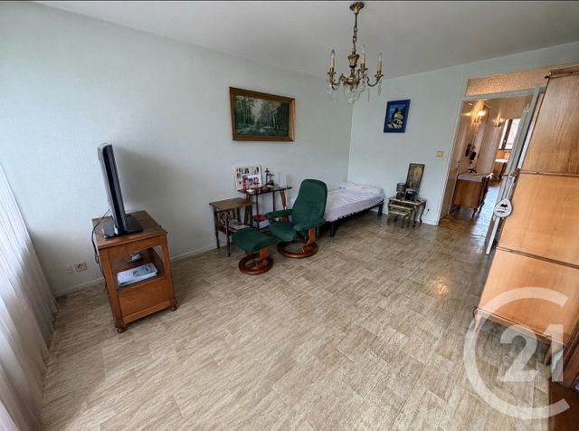 Appartement T3 &agrave; vendre - 3 pi&egrave;ces - 66,35 m2 - St Chamond - 42 - RHONE-ALPES