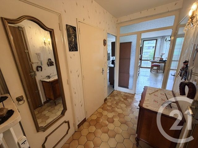 Appartement T3 &agrave; vendre - 3 pi&egrave;ces - 66,35 m2 - St Chamond - 42 - RHONE-ALPES