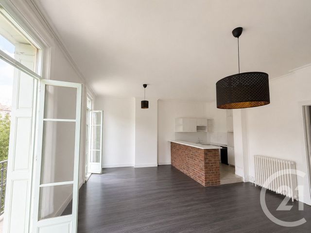 Appartement F2 bis &agrave; louer - 2 pi&egrave;ces - 90 m2 - St Etienne - 42 - RHONE-ALPES