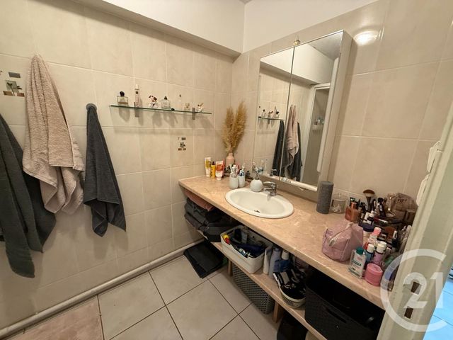 Appartement T5 &agrave; louer - 5 pi&egrave;ces - 85 m2 - St Genest Malifaux - 42 - RHONE-ALPES