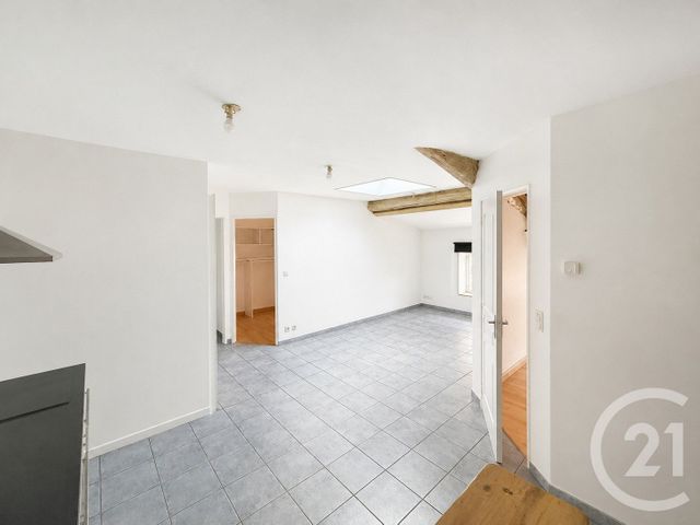 Appartement F3 &agrave; louer - 3 pi&egrave;ces - 48,80 m2 - St Etienne - 42 - RHONE-ALPES